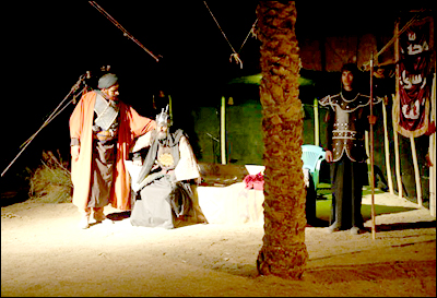 نمایش میدانی «گفتگوی آب»  در یزد به صحنه رفت