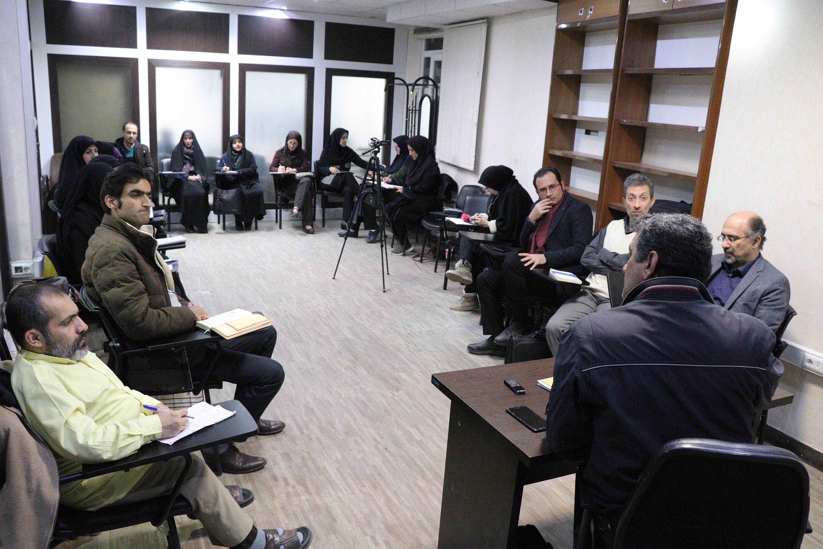 بررسی رابطه خاطره با تاریخ شفاهی