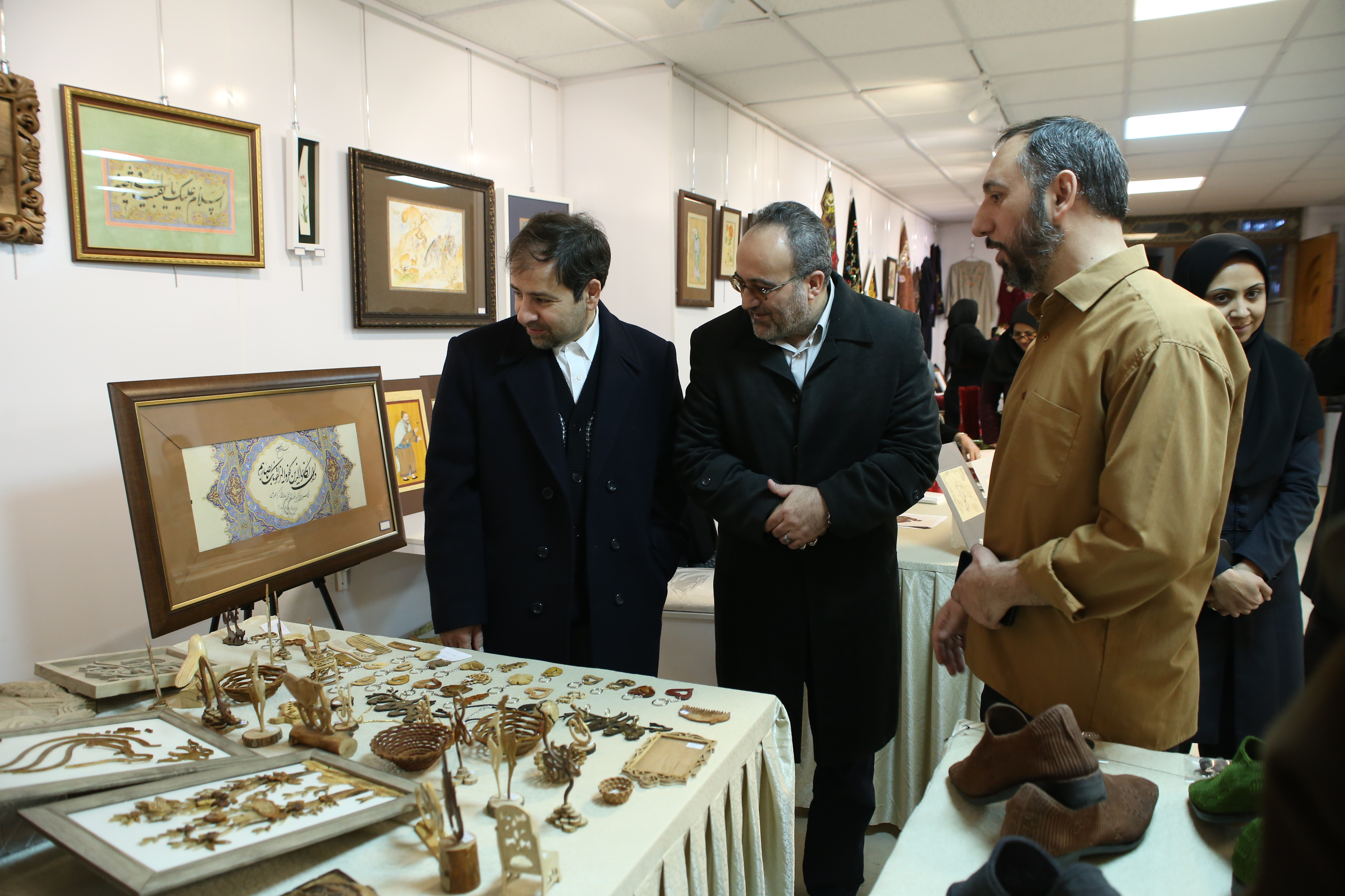 نمایشگاه صنایع دستی در نگارخانه مهر