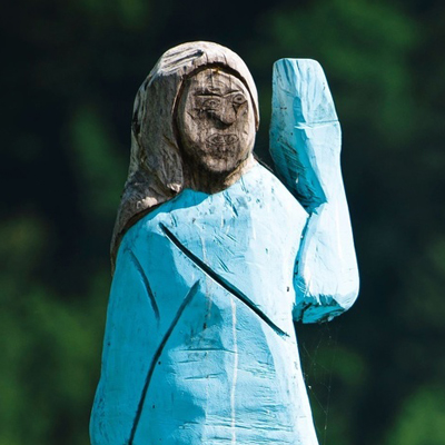 مجسمه دختر کوچکی از سونیتسا