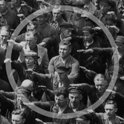 تصویر مردی که دستش را به احترام هیتلر بلند نکرد!