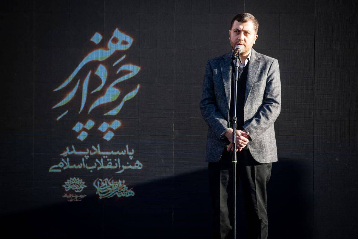 تلاقی هنر، ادبیات اردوگاهی و گردشگری هویتی